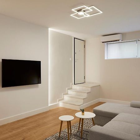 Central & Comfy Apartment 2Mins Walking From Metro Ateny Zewnętrze zdjęcie