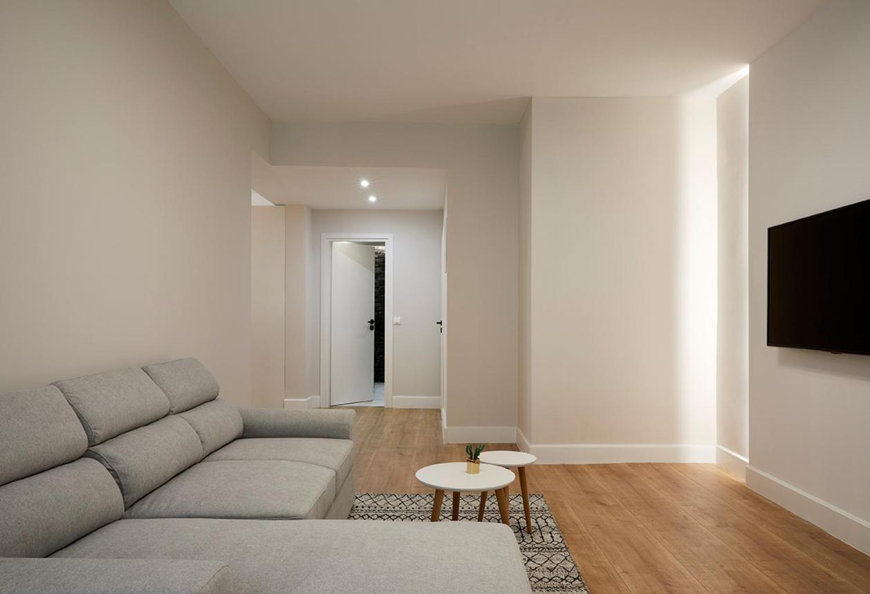 Central & Comfy Apartment 2Mins Walking From Metro Ateny Zewnętrze zdjęcie